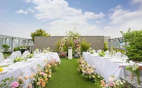 Courtyard By Marriott Seoul Times Square